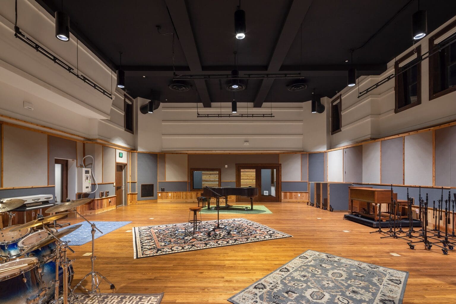 churchstudioint3-1536x1025 churchstudioint3-1536x1025